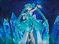 Banpresto Hatsune Miko Evolve Clearluxe Emerald Gem figure